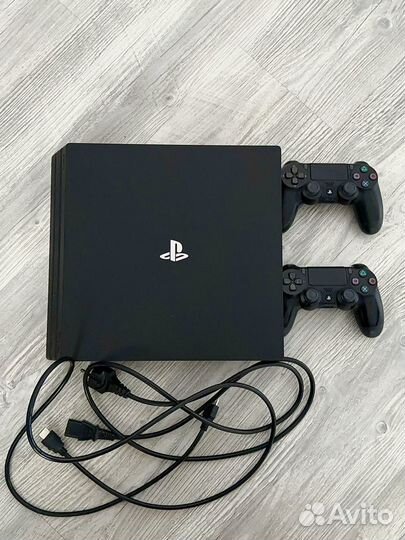 Игровая приставка ps4 pro 1tb