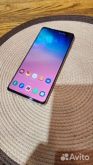 Samsung Galaxy S10+, 6/128 ГБ