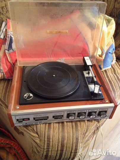 Проигрыватель для виниловых пластинок Аккорд