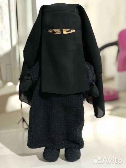 Кукла вязанная