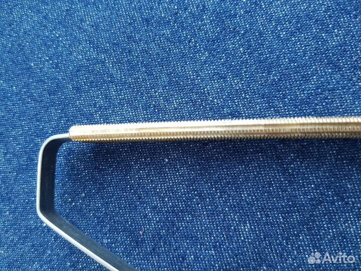 Щетка для чистки ковров новая