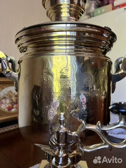 Самовар банка медальная В.С.Баташев на 7 л