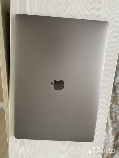 Apple macbook pro 15 2017 i7 1tb