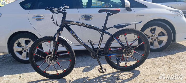 Новая велосипед BMW для взрослых