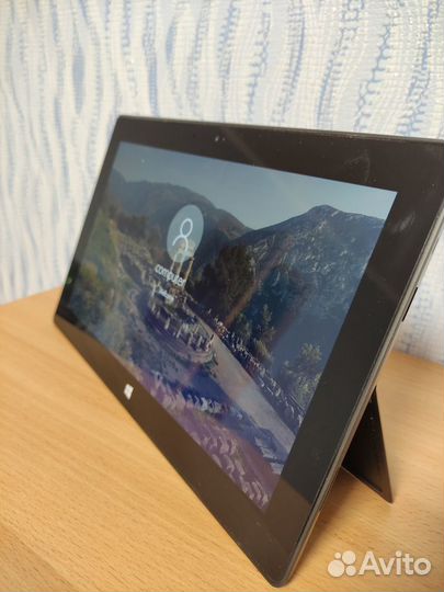 Планшет Microsoft Surface RT Windows 10 RT