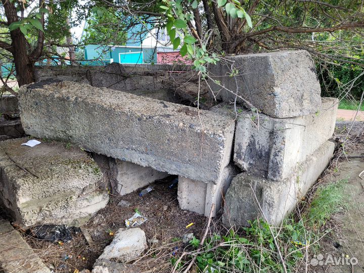 Бетонные блоки