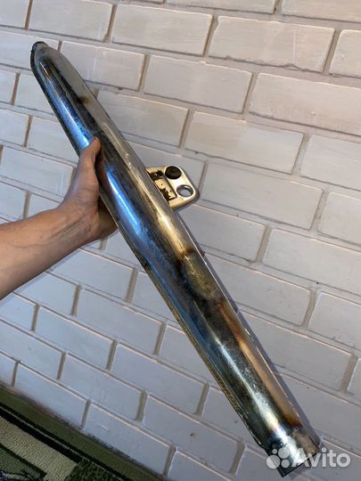 Выхлопная труба на мотоцикл