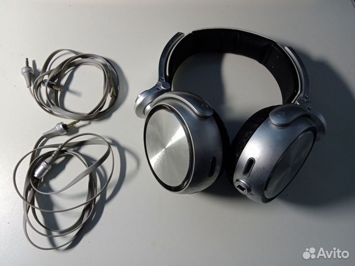 Sony MDR-XB920