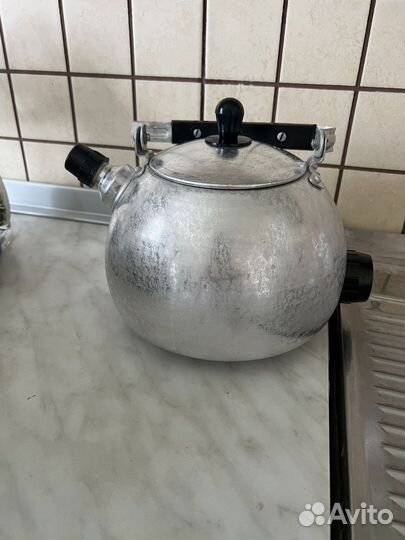 Чайник электрический новый