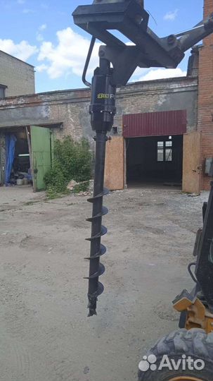 Мини-погрузчик (ямобур, ковш, вилы)