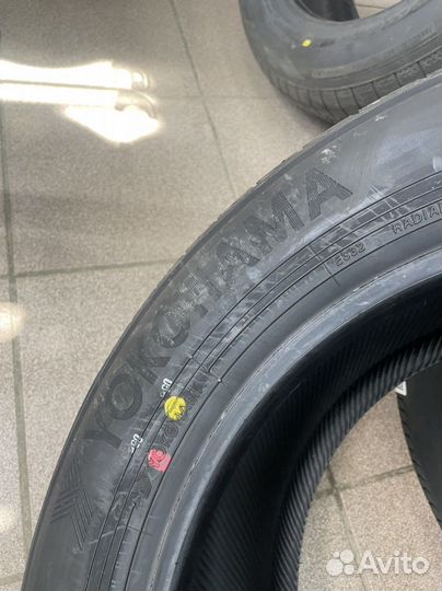 Yokohama BluEarth-ES ES32 215/55 R16 97V