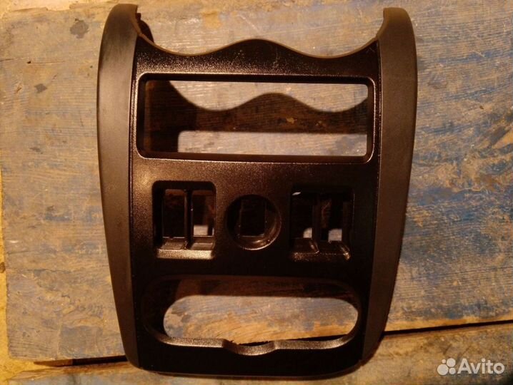 Рамка Ларгуса для 1 din магнитолы