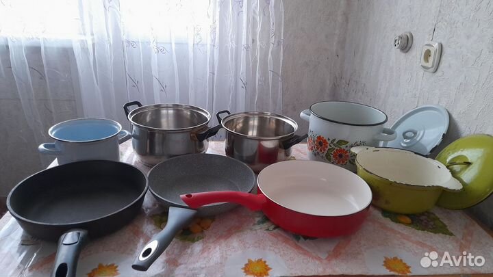Посуда для кухни кастрюли,сковородки