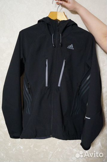 Мембранная ветро/влагозащитная куртка Adidas