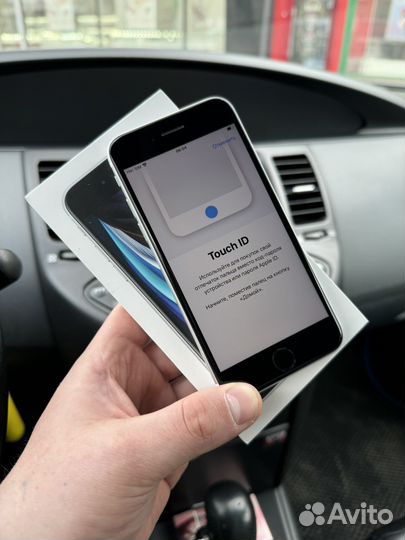 iPhone SE (2020), 128 ГБ