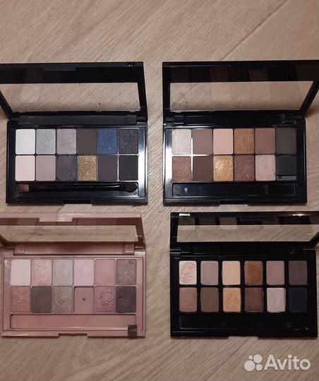 Палитра теней Maybelline New York