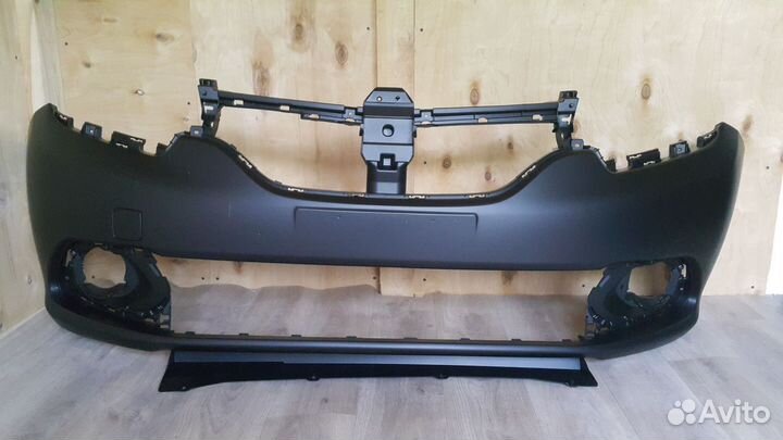 Бампер передний Renault Logan