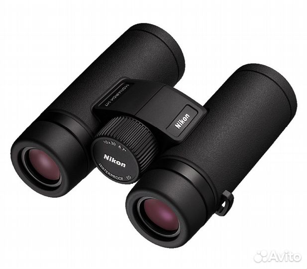 Бинокль Nikon Monarch M7 10x30