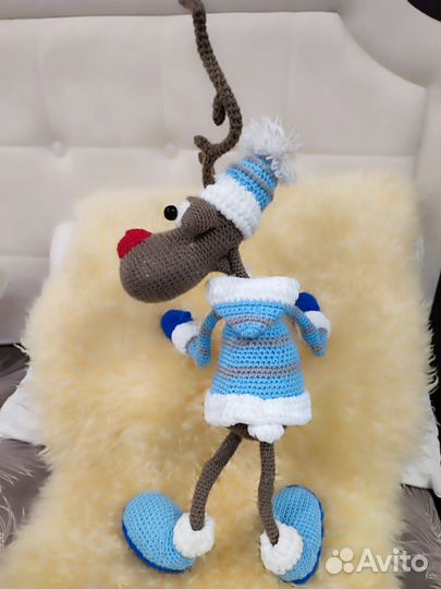 Новогодний олень