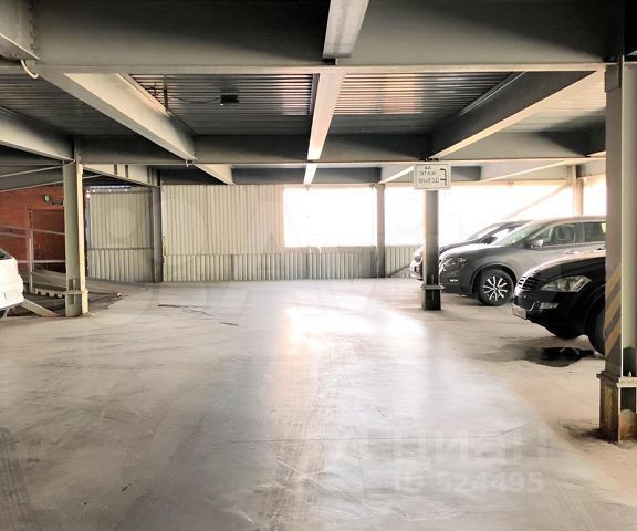 Машиноместо, 15 м²