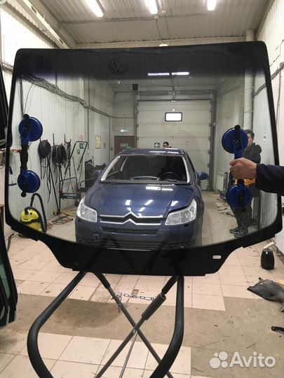 Лобовое стекло Ситроен с4