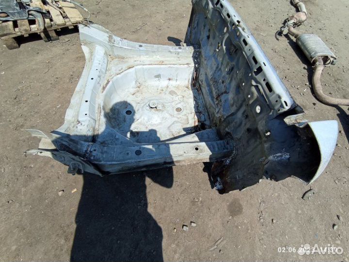 Задняя панель кузова Toyota Mark Ii JZX93-0011623