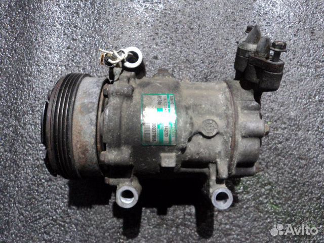 Компрессор кондиционера Renault Clio D4D