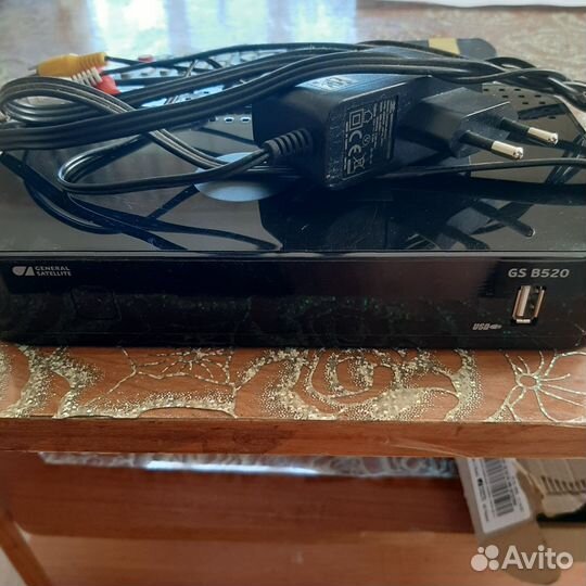 Ресивер Триколор gs b 520