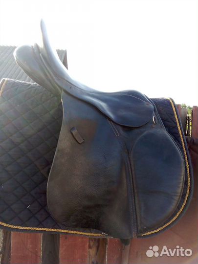 Седло для лошади универсальное