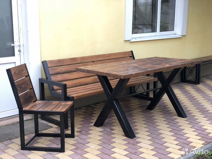 Садовый стол,лавочки