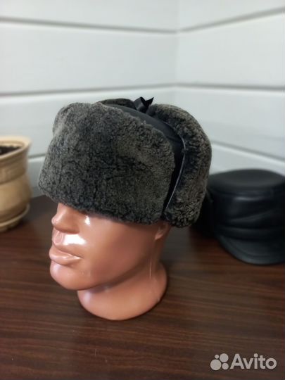 Шапка ушанка из дубленочной овчины