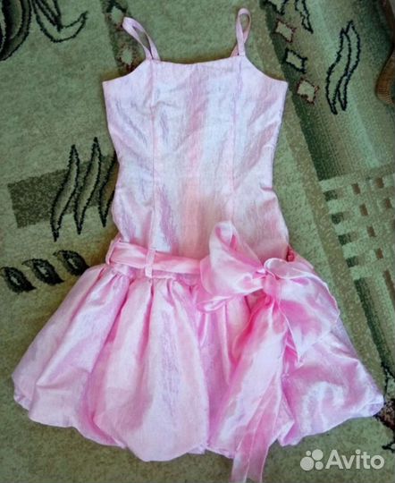 Платье праздничное