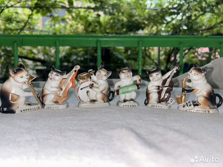 Фарфоровые статуэтки