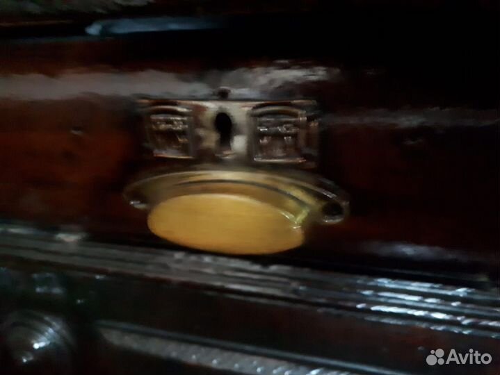 Антикварный комод