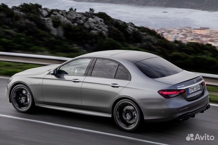 Диффузор на черных насадках AMG 53 E213 рестайлинг