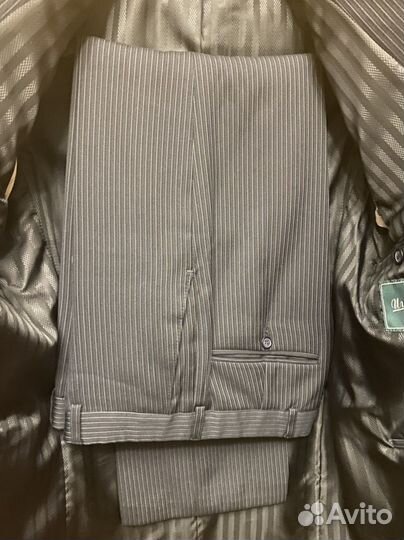Костюм мужской