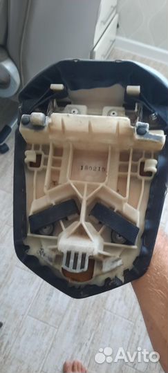 Сиденье на мотоцикл Yamaha R1