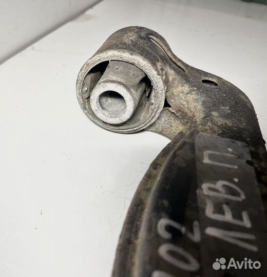 Рычаг передний левый Mercedes W202