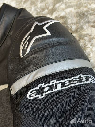 Мотокостюм