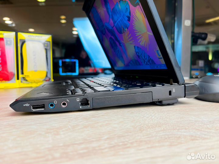 Бюджетный компактный ноутбук для поездок