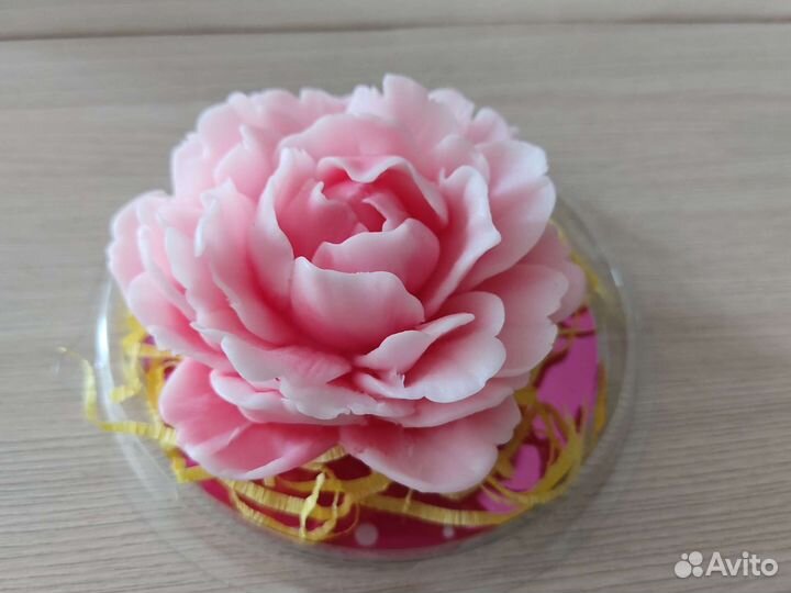 Пионы из мыла в куполе