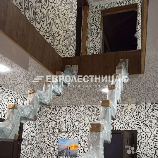 Лестница на металлокаркасе