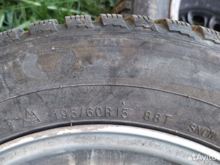 Kumho I'Zen KW22 195/60 R15 88