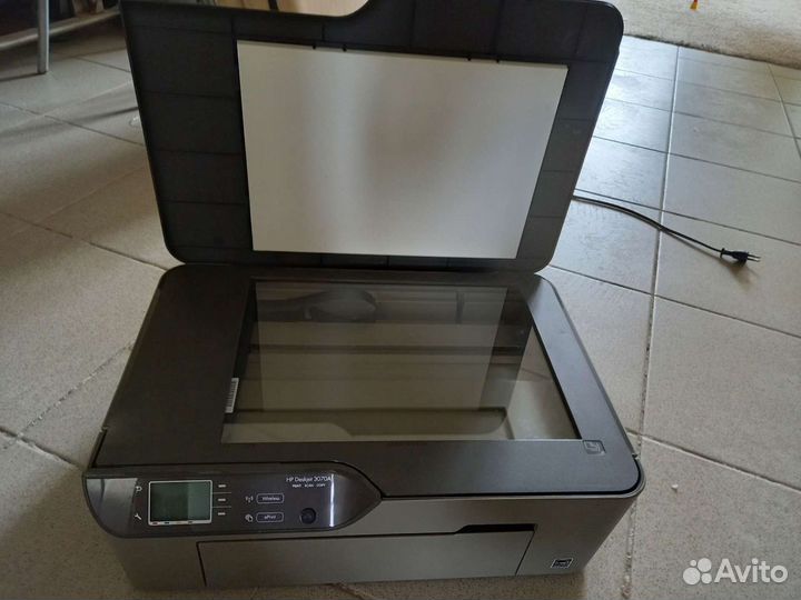 Цветной струйный принтер HP Deskjet 3070 A со скан