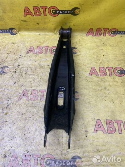 Рычаг подвески задний правый Toyota Mark X X120