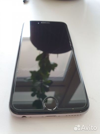 iPhone 6S, 64 ГБ