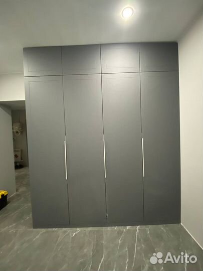 Шкаф распашной на заказ с монтажом