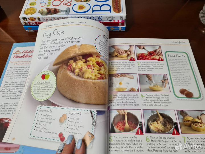 Книга кулинар на англ языке The Childrens Cookbook