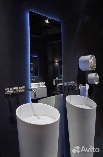 Зеркало с подсветкой в ванную Valery