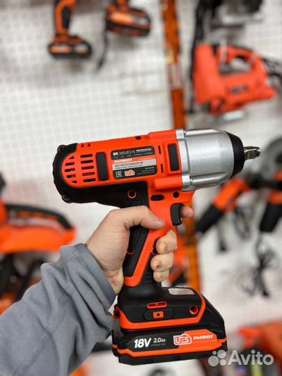 Гайковерт Болтоверт аккумуляторный компрессорный